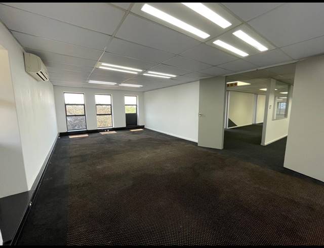 400M² OFFICE TO LET IN HURLINGHAM